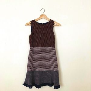 🎀ANN TAYLOR petite swing dress - fun pattern and ruffle!